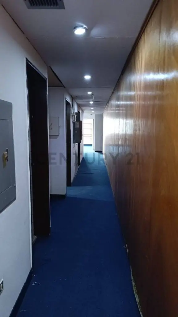 ALQUILER DE OPORTUNIDAD OFICINA EN CHACAO - 2