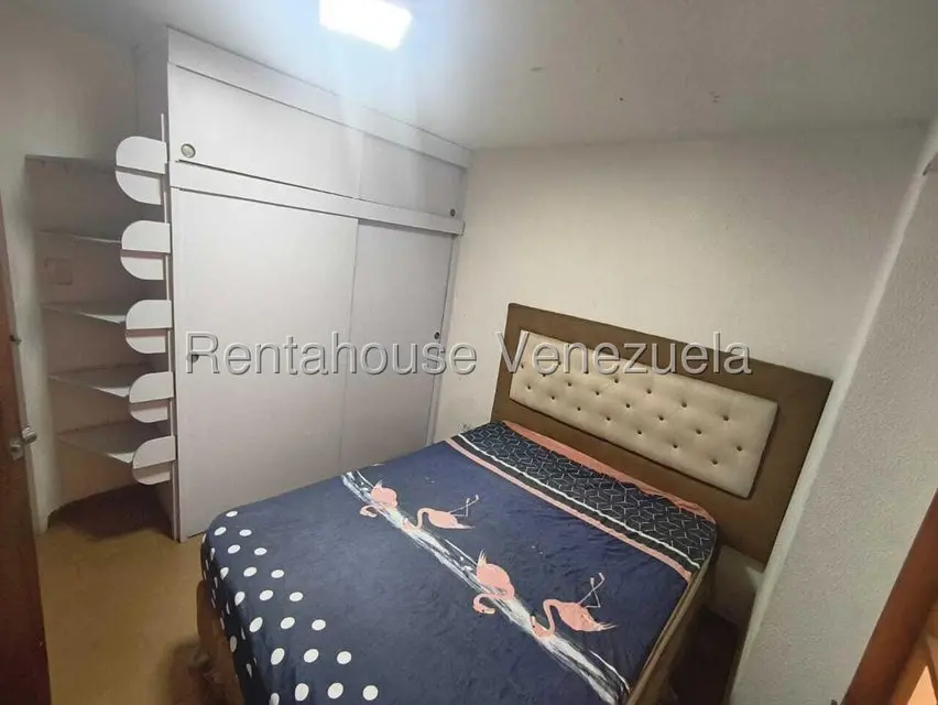 Apartamento (1 Nivel) en Alquiler en Quinta Crespo, Distrito Metropolitano - 14