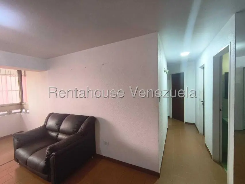 Apartamento (1 Nivel) en Alquiler en Quinta Crespo, Distrito Metropolitano - 8