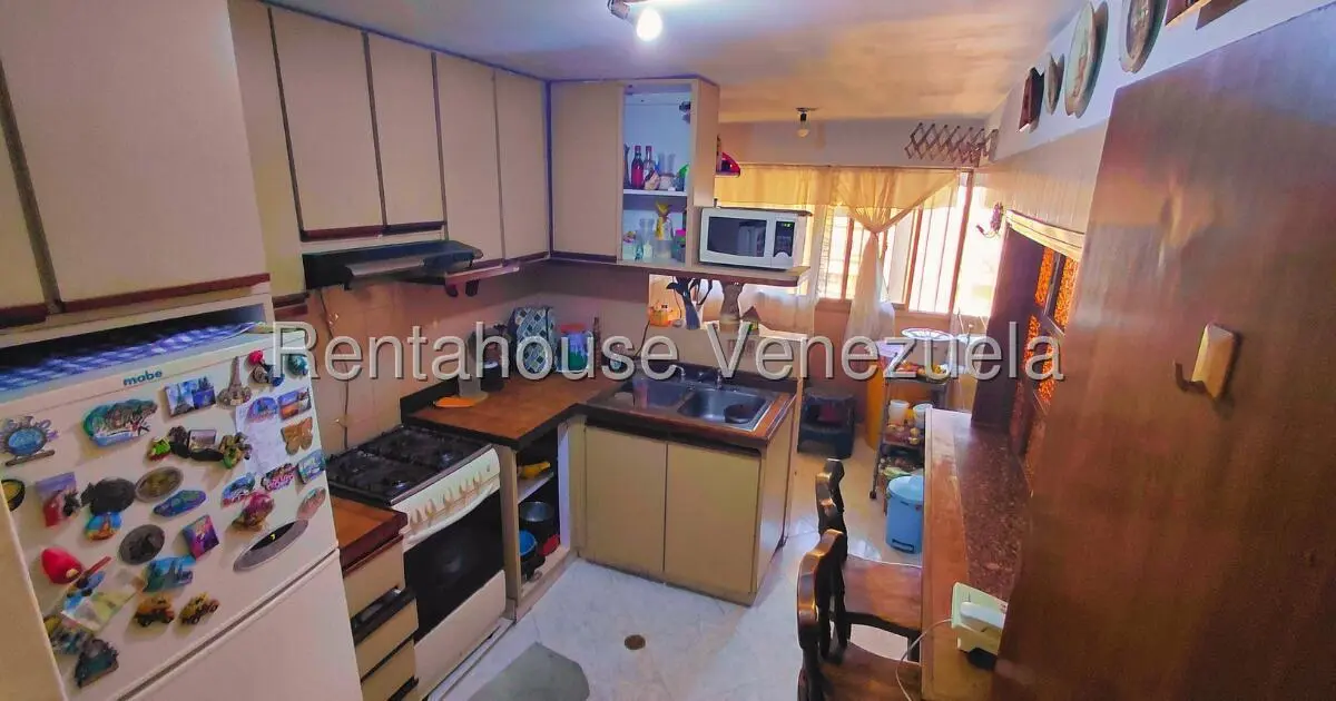 Apartamento (1 Nivel) en Venta en El Paraiso, Distrito Metropolitano - 2