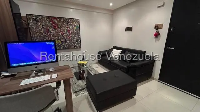 Apartamento (1 Nivel) en Alquiler en La Boyera, Distrito Metropolitano - 3