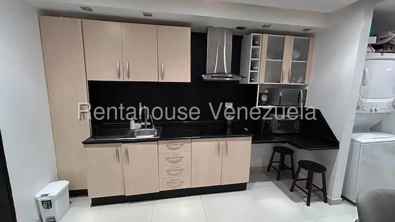 Apartamento (1 Nivel) en Alquiler en La Boyera, Distrito Metropolitano - 4