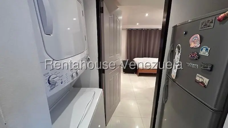 Apartamento (1 Nivel) en Alquiler en La Boyera, Distrito Metropolitano - 6