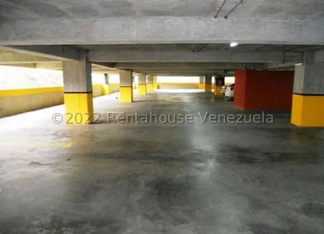 Apartamento (1 Nivel) en Alquiler en La Boyera, Distrito Metropolitano - 10