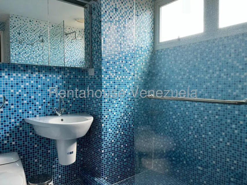 Apartamento (1 Nivel) en Alquiler en Terrazas de Santa Ines, Distrito Metropolitano - 27