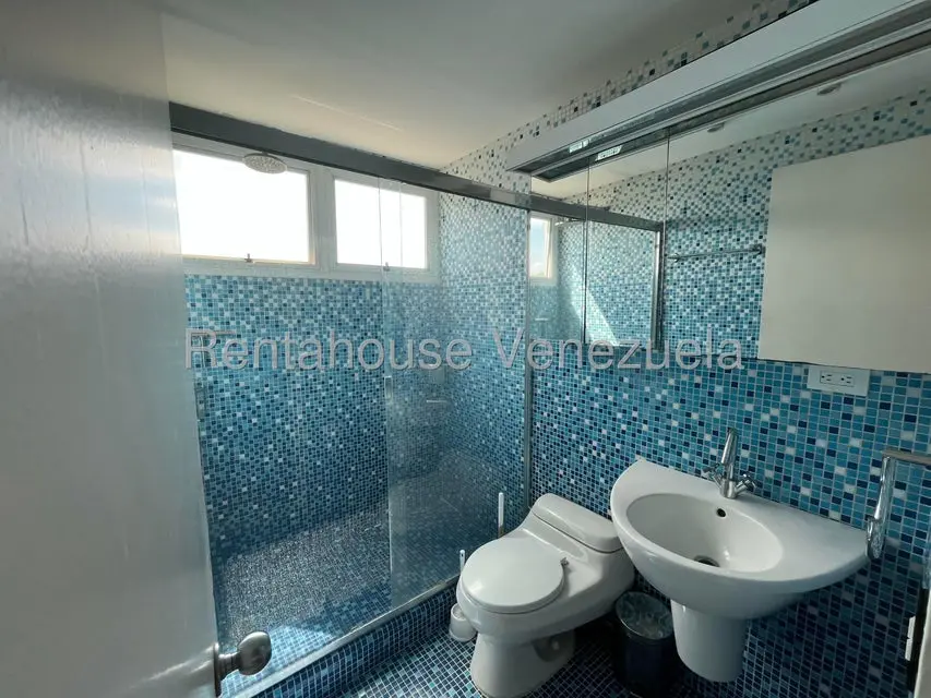 Apartamento (1 Nivel) en Alquiler en Terrazas de Santa Ines, Distrito Metropolitano - 35