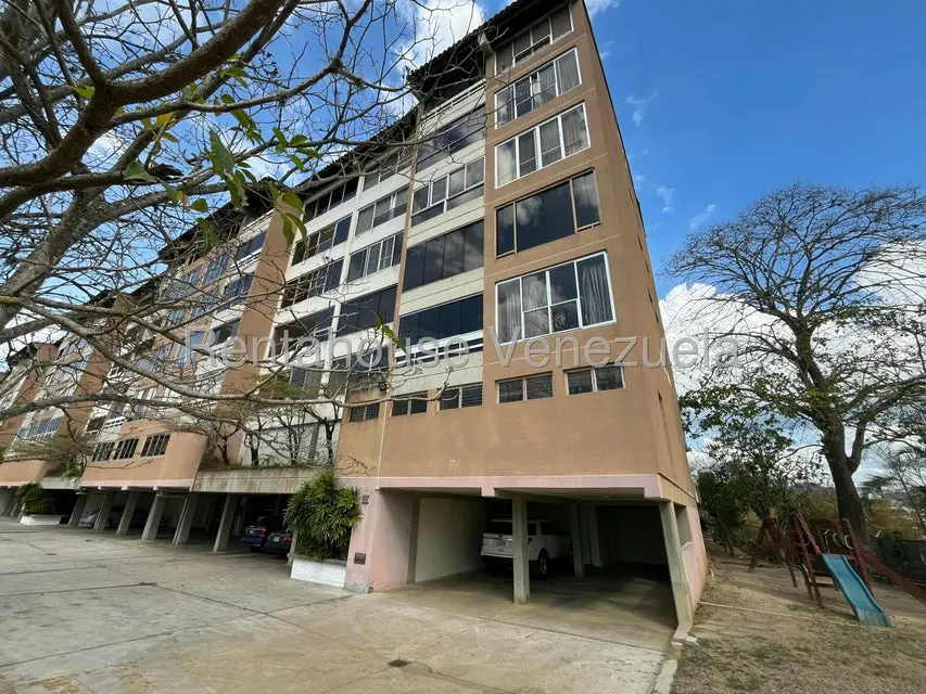 Apartamento (1 Nivel) en Alquiler en Terrazas de Santa Ines, Distrito Metropolitano - 39