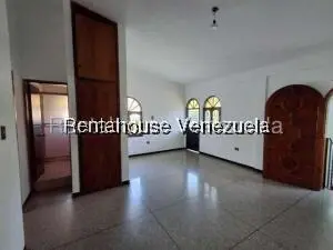 Comercial (Local Comercial) en Alquiler en Zona Este, Lara - 18