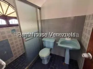 Comercial (Local Comercial) en Alquiler en Zona Este, Lara - 21