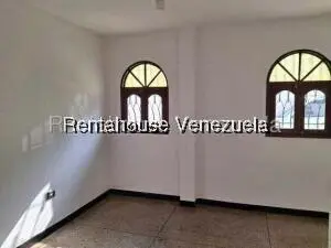 Comercial (Local Comercial) en Alquiler en Zona Este, Lara - 24