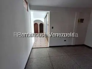 Comercial (Local Comercial) en Alquiler en Zona Este, Lara - 33