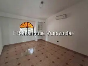 Comercial (Local Comercial) en Alquiler en Zona Este, Lara - 38