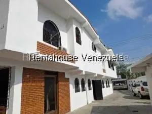 Comercial (Local Comercial) en Alquiler en Zona Este, Lara - 43