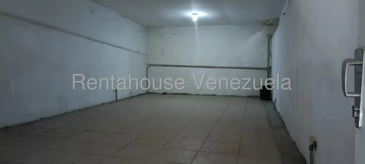 Comercial (Local Comercial) en Alquiler en Sector Sucua, Miranda - 15