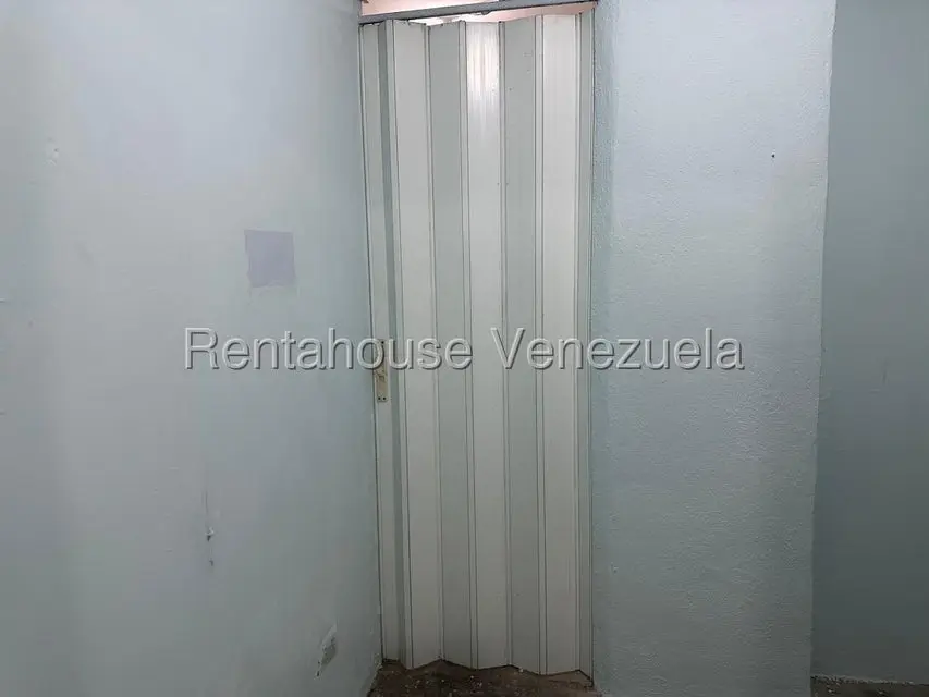 Comercial (Local Comercial) en Alquiler en Centro, Distrito Metropolitano - 12