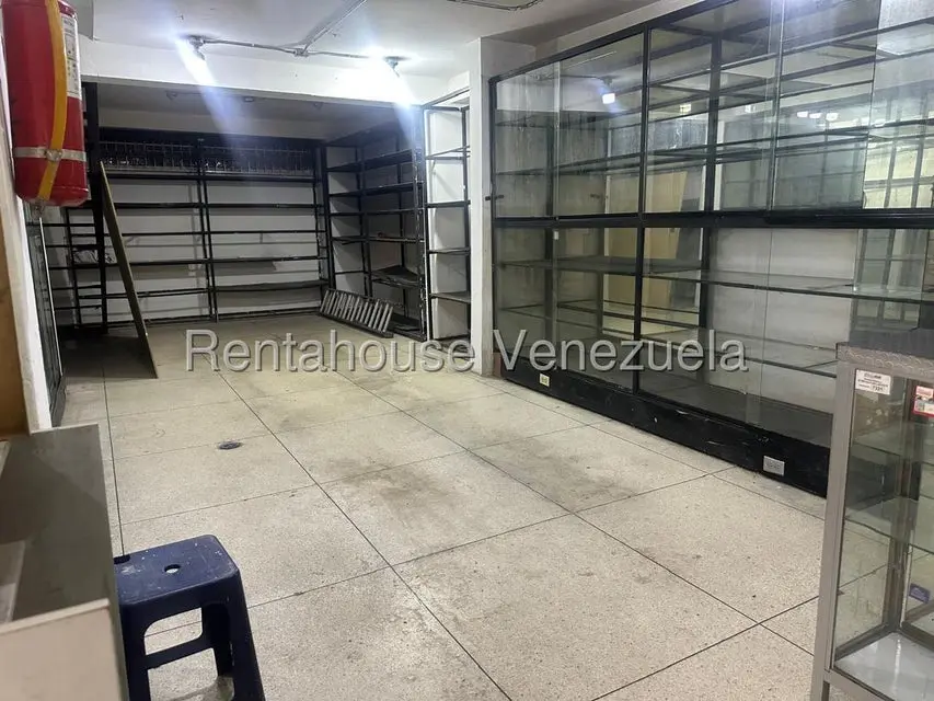 Comercial (Local Comercial) en Alquiler en Centro, Distrito Metropolitano - 3