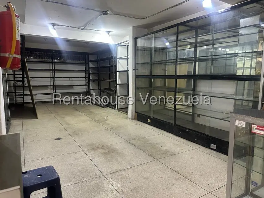 Comercial (Local Comercial) en Alquiler en Centro, Distrito Metropolitano - 4