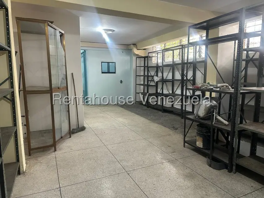 Comercial (Local Comercial) en Alquiler en Centro, Distrito Metropolitano - 8