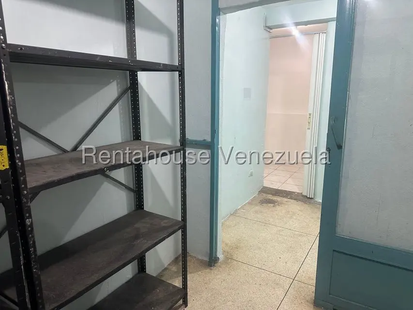 Comercial (Local Comercial) en Alquiler en Centro, Distrito Metropolitano - 10