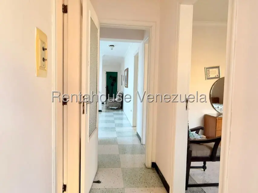 Casa (Multipes Niveles) en Venta en Colinas de Bello Monte, Distrito Metropolitano - 25