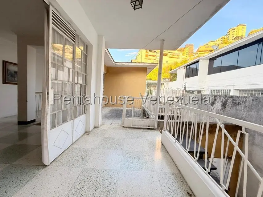 Casa (Multipes Niveles) en Venta en Colinas de Bello Monte, Distrito Metropolitano - 34