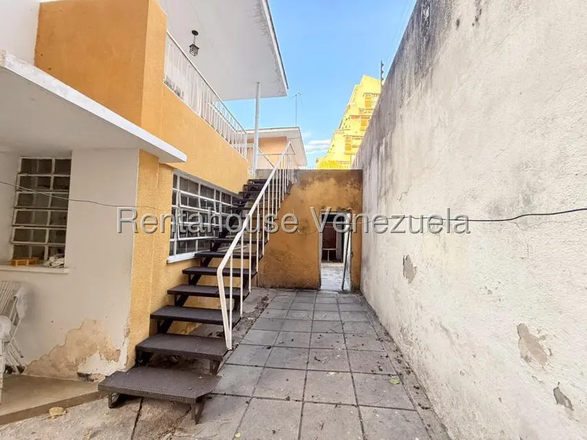 Casa (Multipes Niveles) en Venta en Colinas de Bello Monte, Distrito Metropolitano - 38