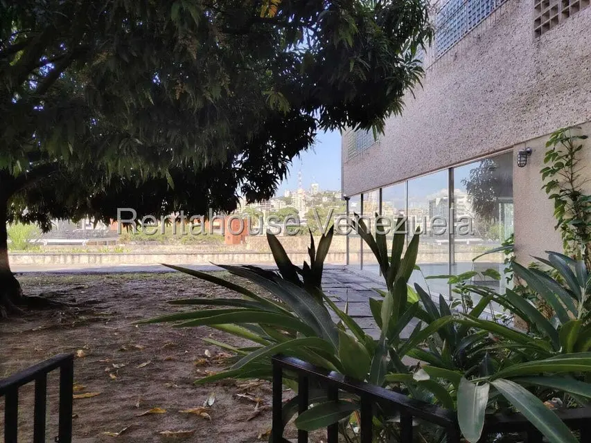 Apartamento (1 Nivel) en Venta en La Florida, Distrito Metropolitano - 11