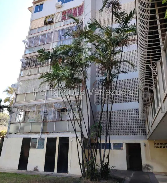 Apartamento (1 Nivel) en Venta en La Florida, Distrito Metropolitano - 12