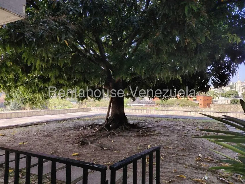 Apartamento (1 Nivel) en Venta en La Florida, Distrito Metropolitano - 16