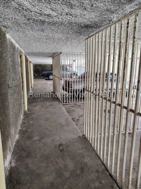 Apartamento (1 Nivel) en Venta en La Florida, Distrito Metropolitano - 18