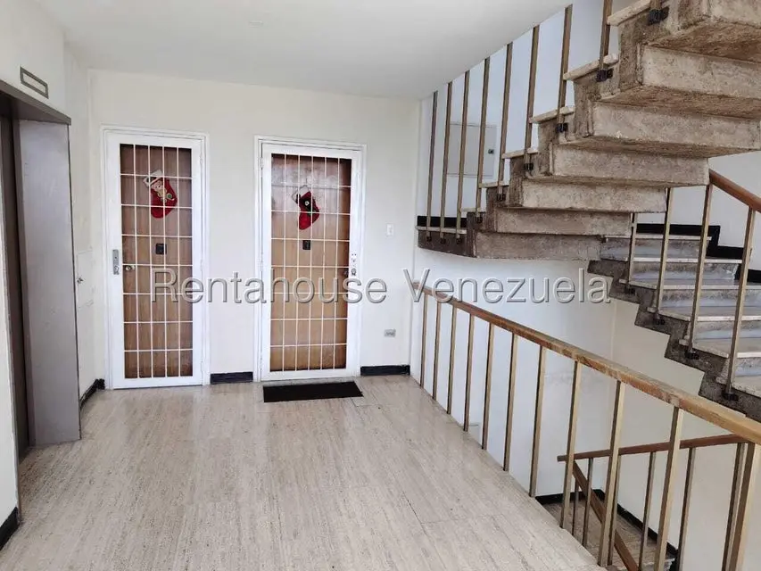 Apartamento (1 Nivel) en Venta en La Florida, Distrito Metropolitano - 20