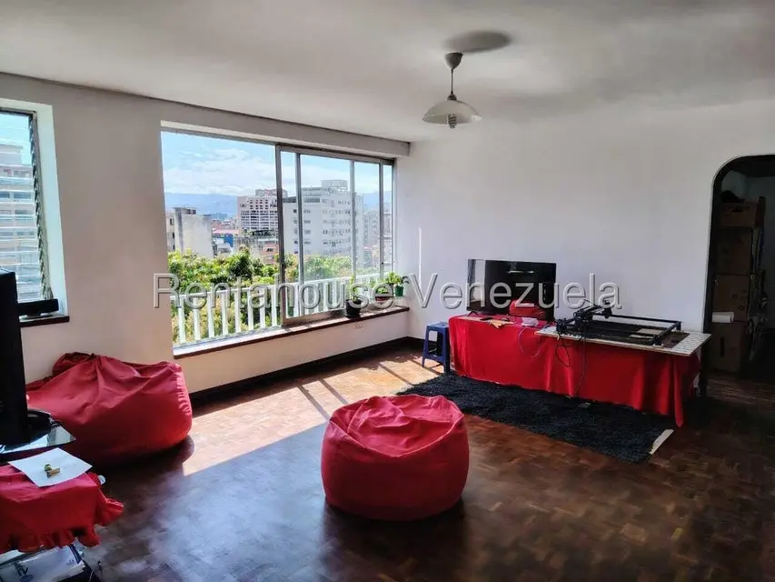 Apartamento (1 Nivel) en Venta en La Florida, Distrito Metropolitano - 40