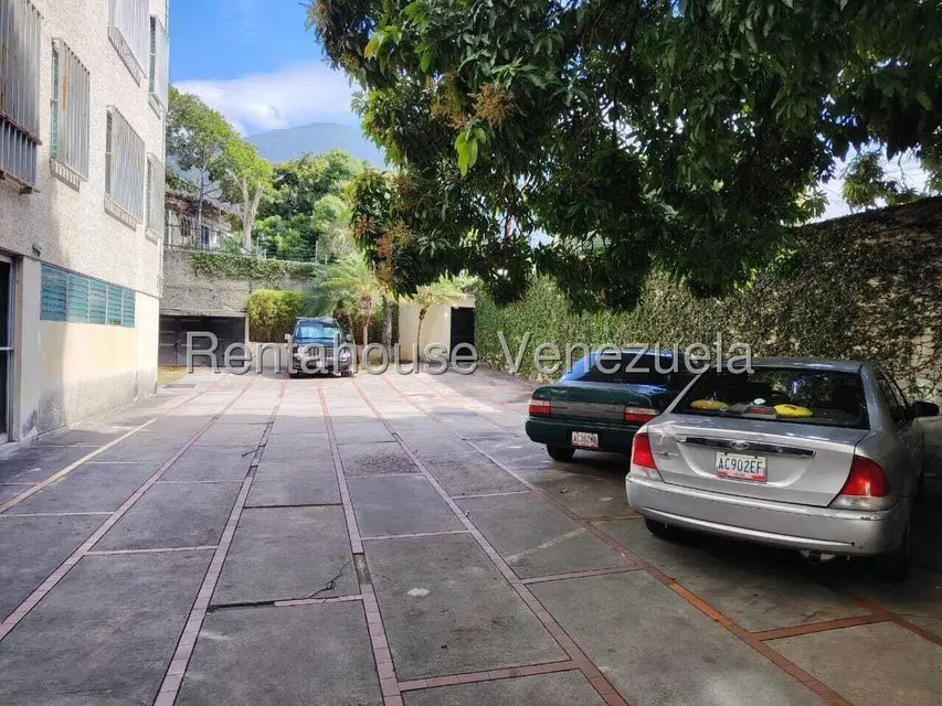 Apartamento (1 Nivel) en Venta en La Florida, Distrito Metropolitano - 5