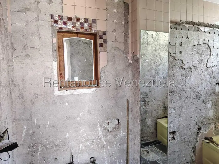 Apartamento (1 Nivel) en Venta en La Florida, Distrito Metropolitano - 44