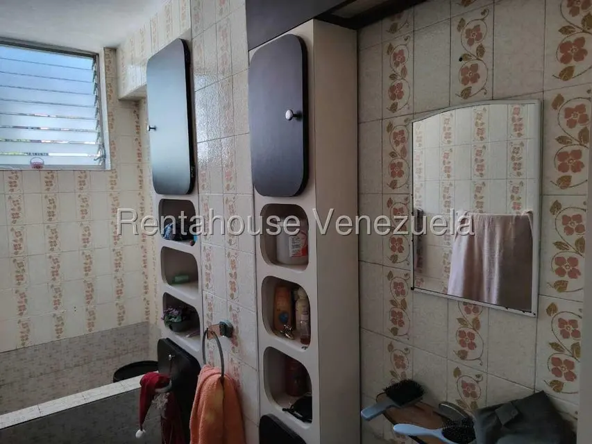 Apartamento (1 Nivel) en Venta en La Florida, Distrito Metropolitano - 47