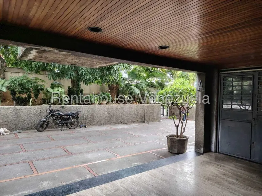 Apartamento (1 Nivel) en Venta en La Florida, Distrito Metropolitano - 55