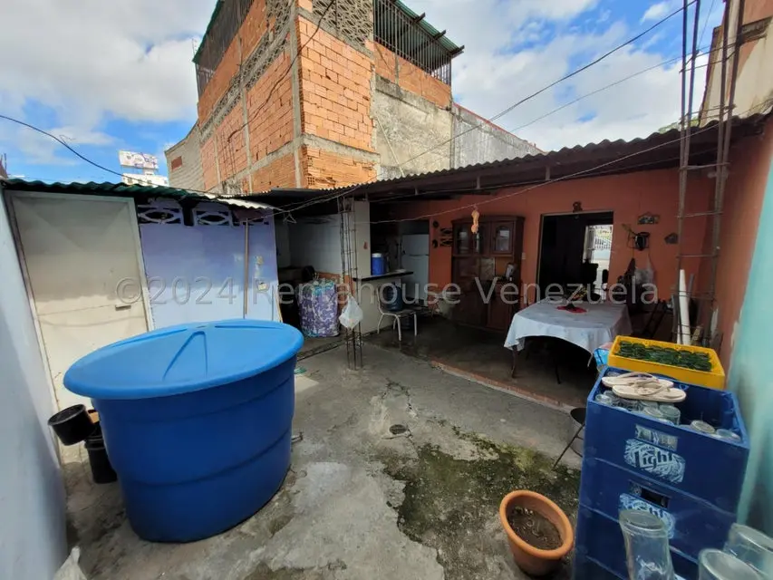 Comercial (Local Comercial) en Venta en Zona Este, Lara - 13