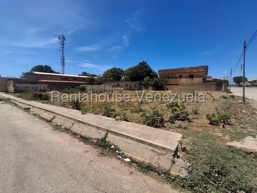 Terreno (Comercial) en Venta en Porlamar, Nueva Esparta - 2