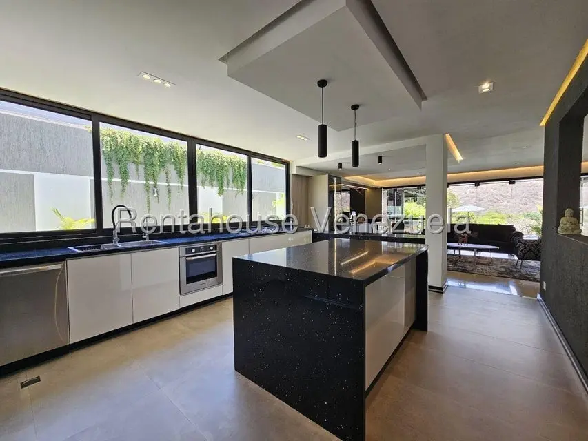 Casa (Duplex) en Alquiler en Prados del Este, Distrito Metropolitano - 14