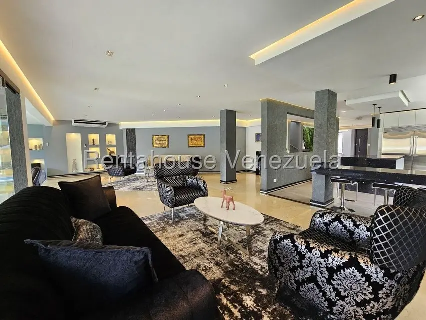 Casa (Duplex) en Alquiler en Prados del Este, Distrito Metropolitano - 21