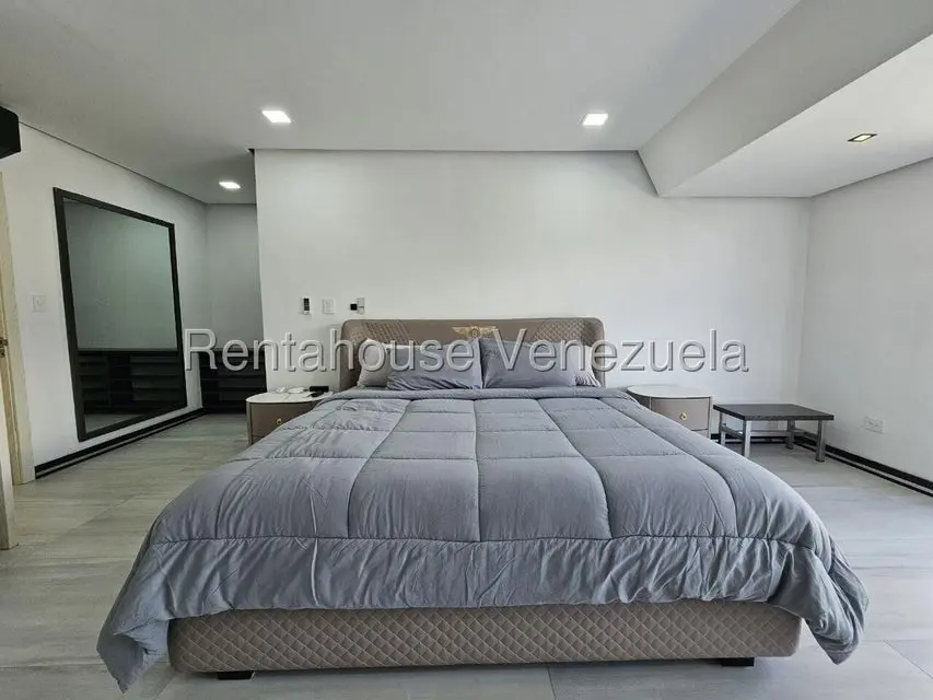 Casa (Duplex) en Alquiler en Prados del Este, Distrito Metropolitano - 30