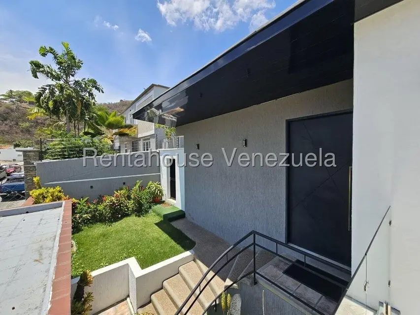 Casa (Duplex) en Alquiler en Prados del Este, Distrito Metropolitano - 5