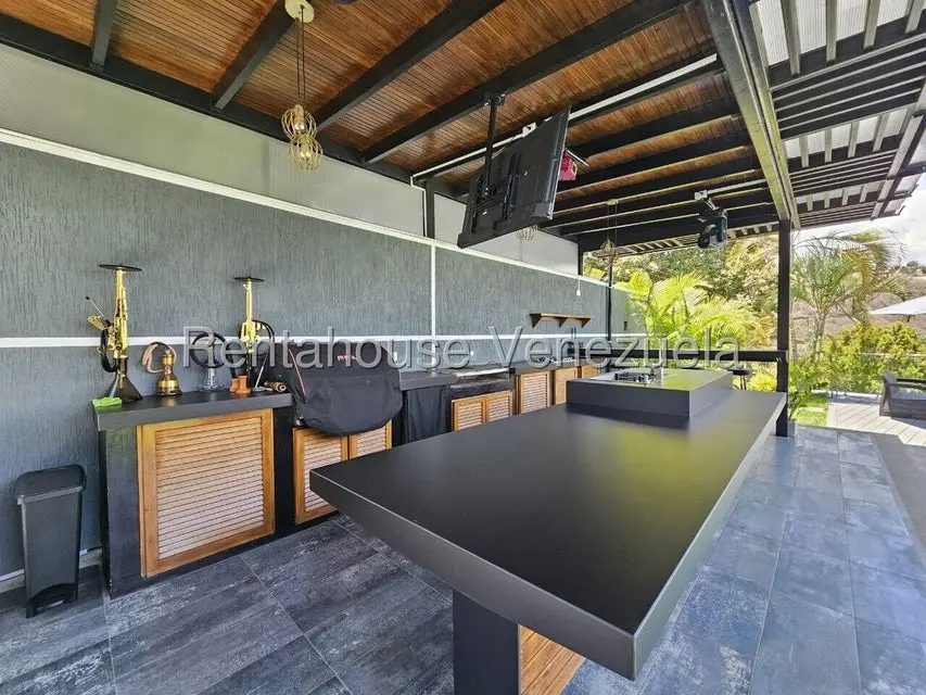 Casa (Duplex) en Alquiler en Prados del Este, Distrito Metropolitano - 46