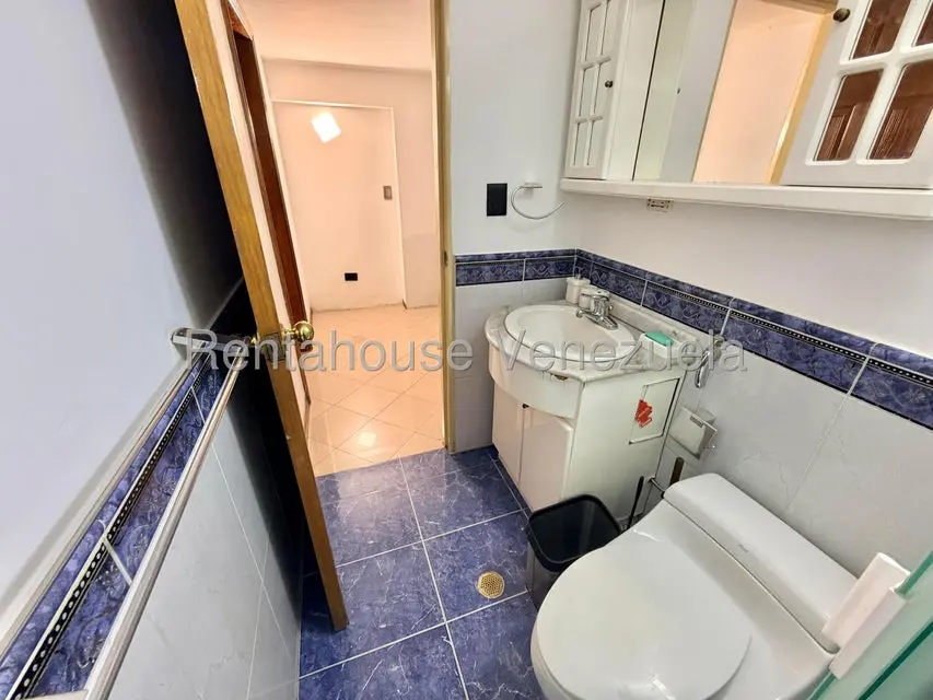 Apartamento (1 Nivel) en Alquiler en La Carlota, Distrito Metropolitano - 11