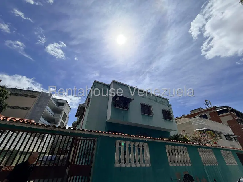 Apartamento (1 Nivel) en Alquiler en La Carlota, Distrito Metropolitano - 13