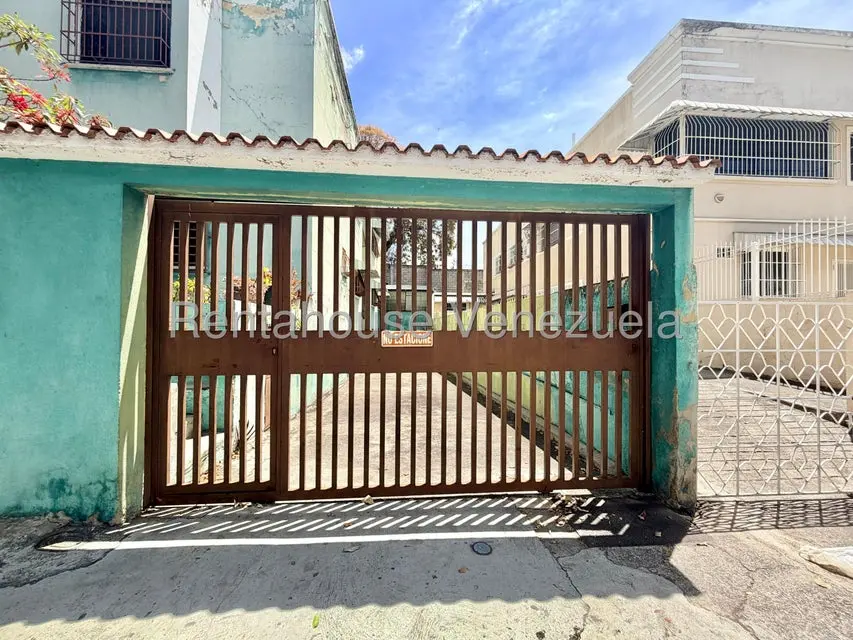 Apartamento (1 Nivel) en Alquiler en La Carlota, Distrito Metropolitano - 14