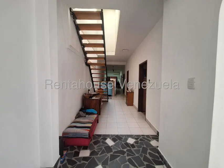 Casa (Multipes Niveles) en Venta en Los Rosales, Distrito Metropolitano - 25