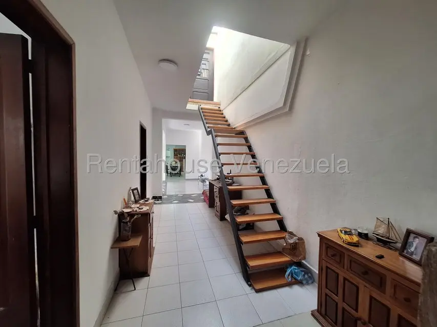 Casa (Multipes Niveles) en Venta en Los Rosales, Distrito Metropolitano - 27