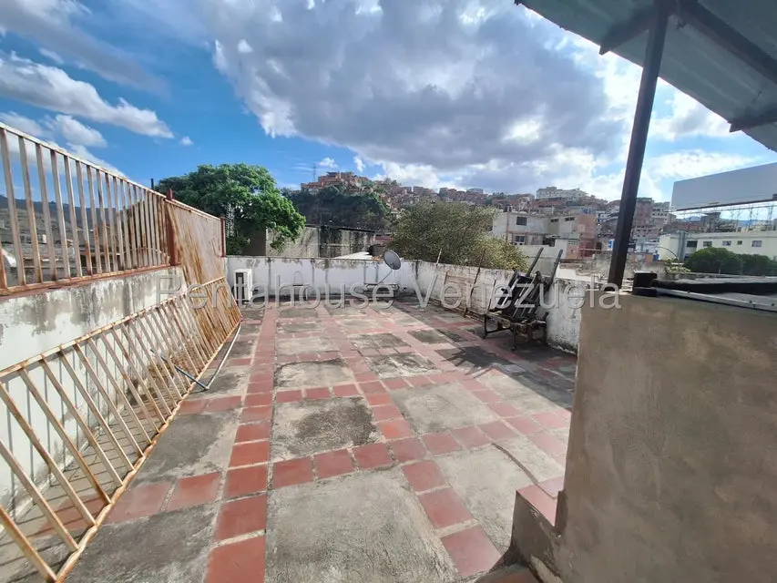 Casa (Multipes Niveles) en Venta en Los Rosales, Distrito Metropolitano - 29