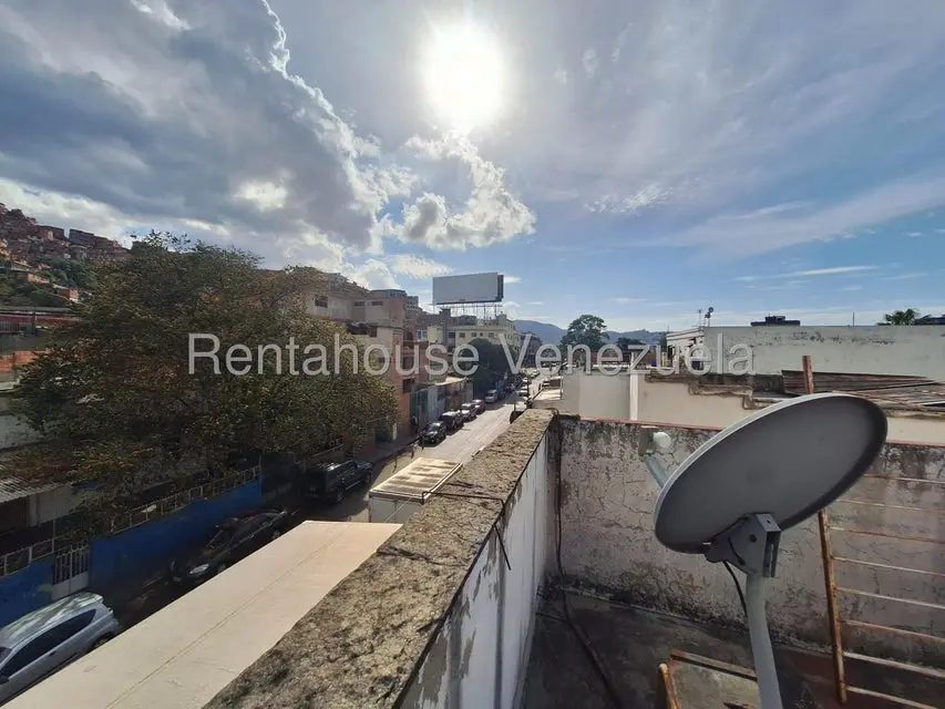 Casa (Multipes Niveles) en Venta en Los Rosales, Distrito Metropolitano - 30